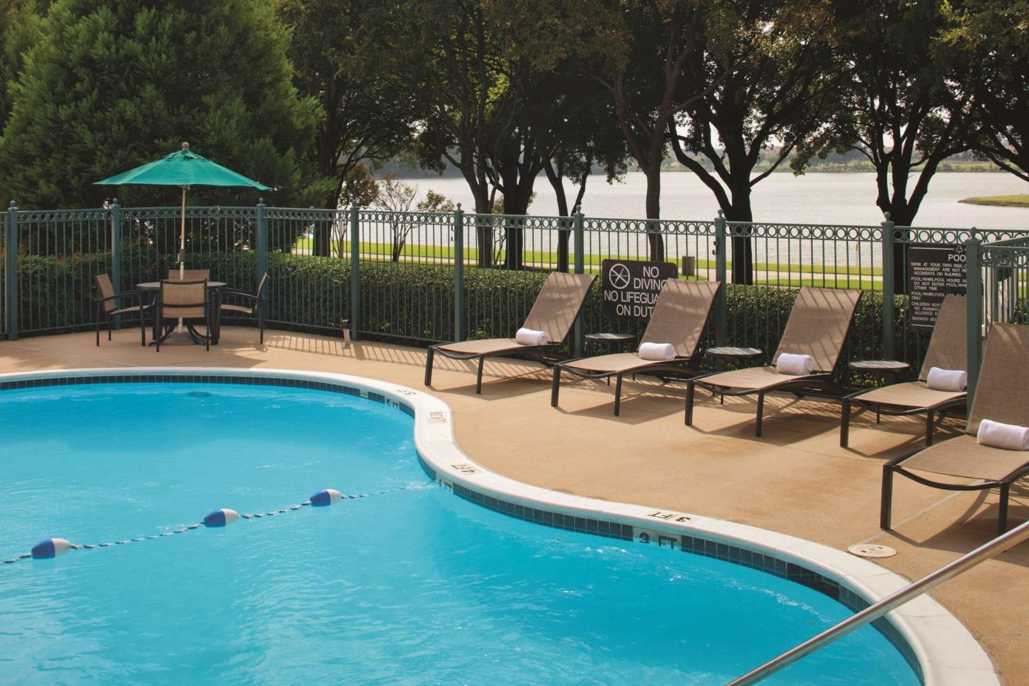 Doubletree By Hilton Dallas-Farmers Branch Exterior foto